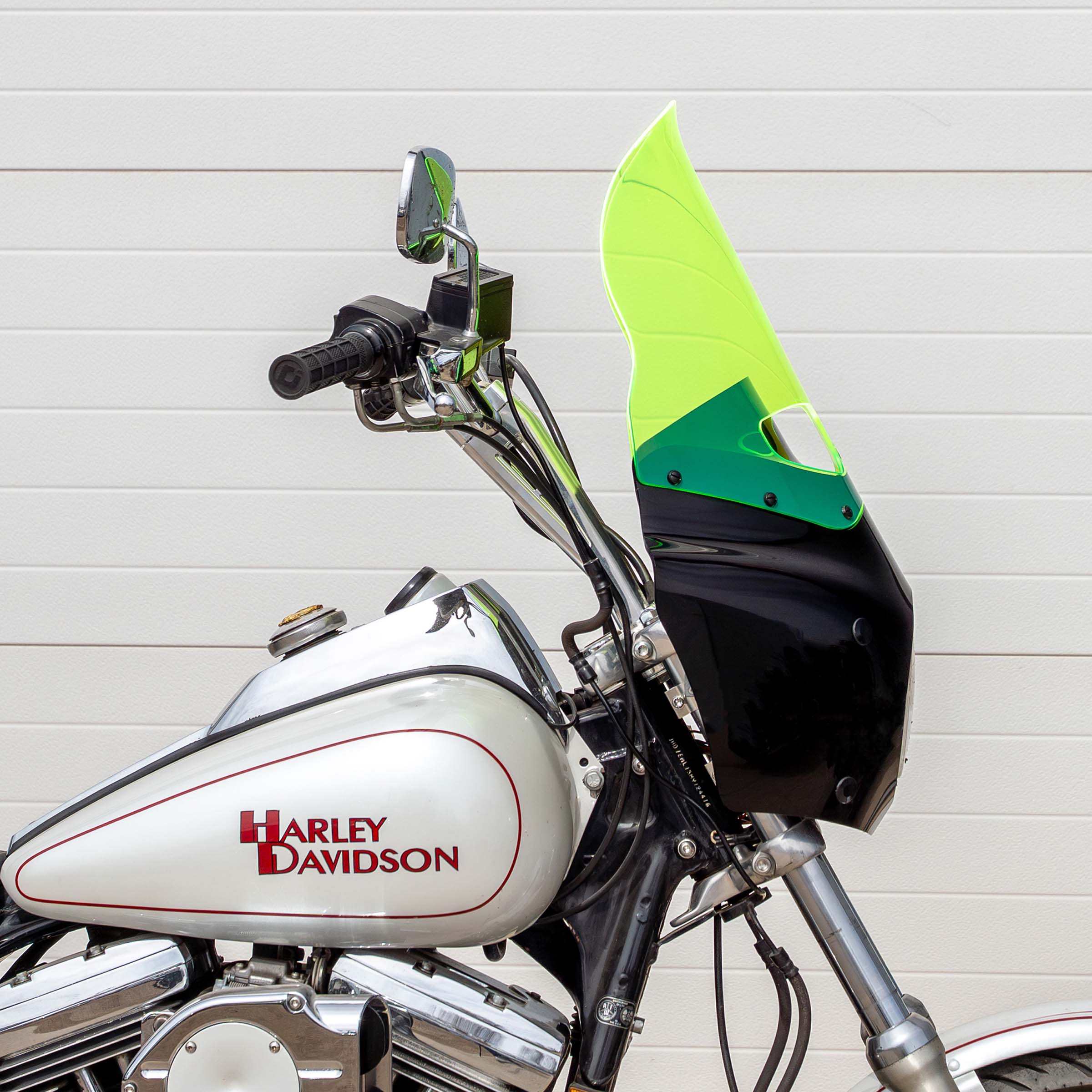 Kolor Flare® Windshield for Road Warrior™ Fairing - Image 17