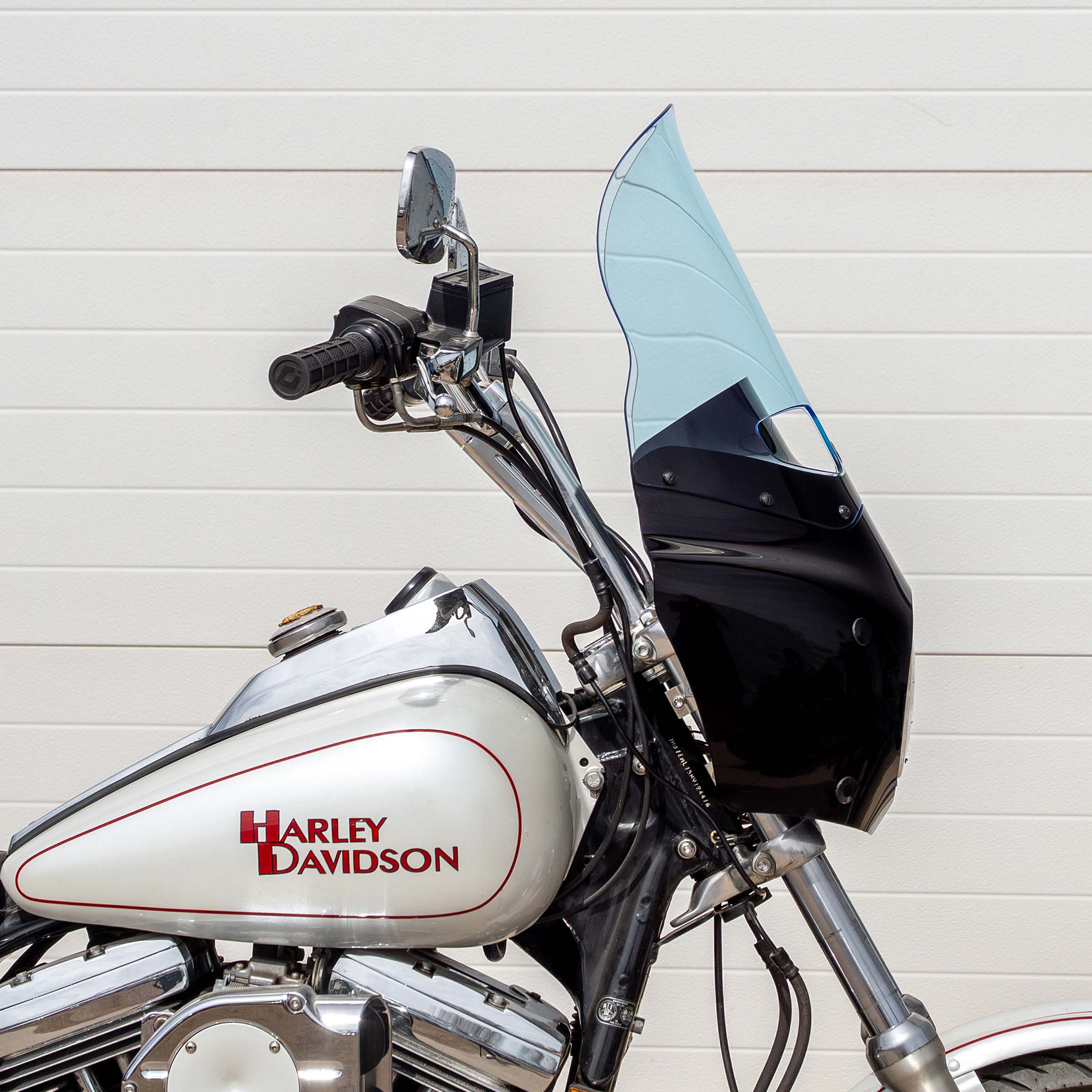 Kolor Flare® Windshield for Road Warrior™ Fairing - Image 21