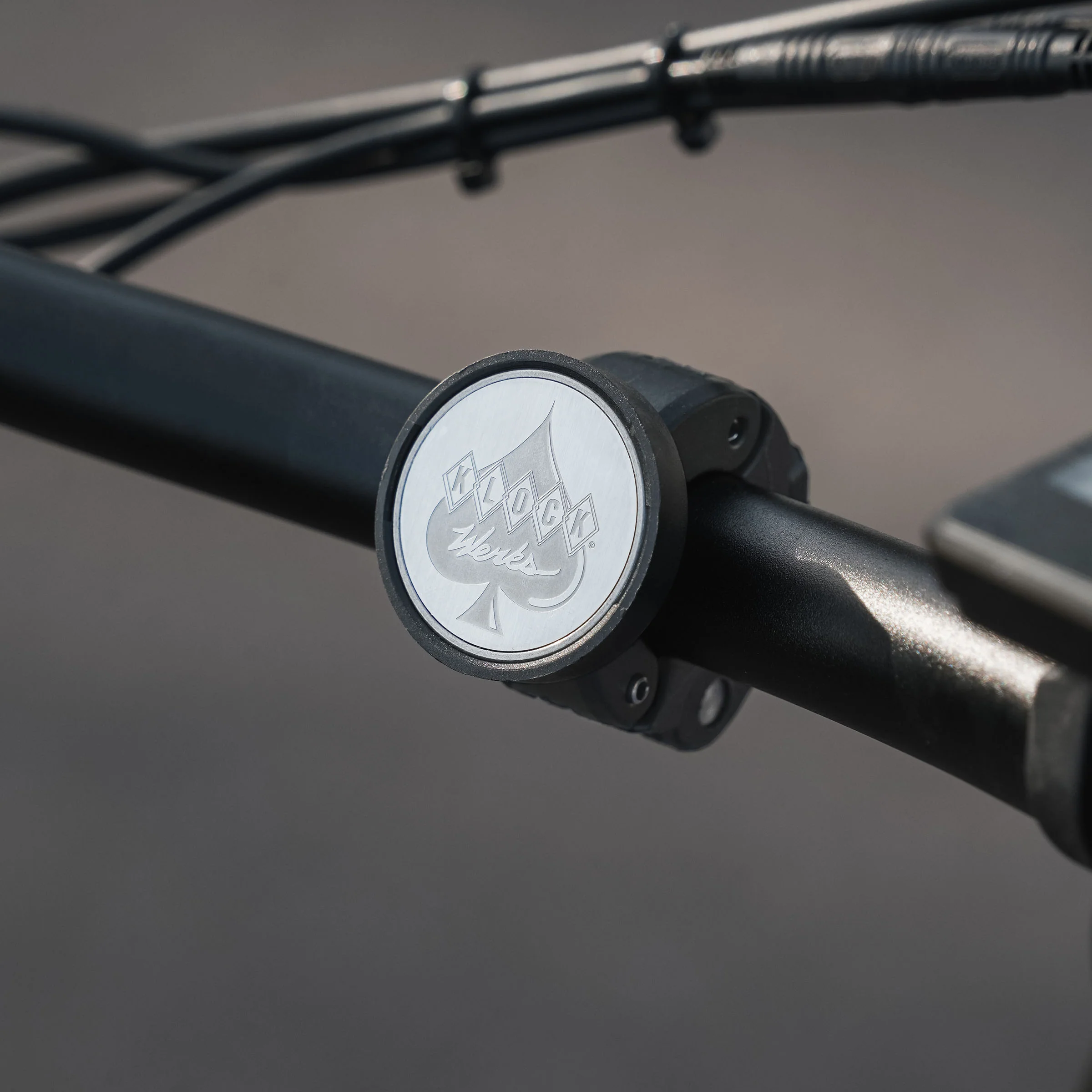 iOmounts® nomad+™ Universal Bar Phone Mount - Image 5