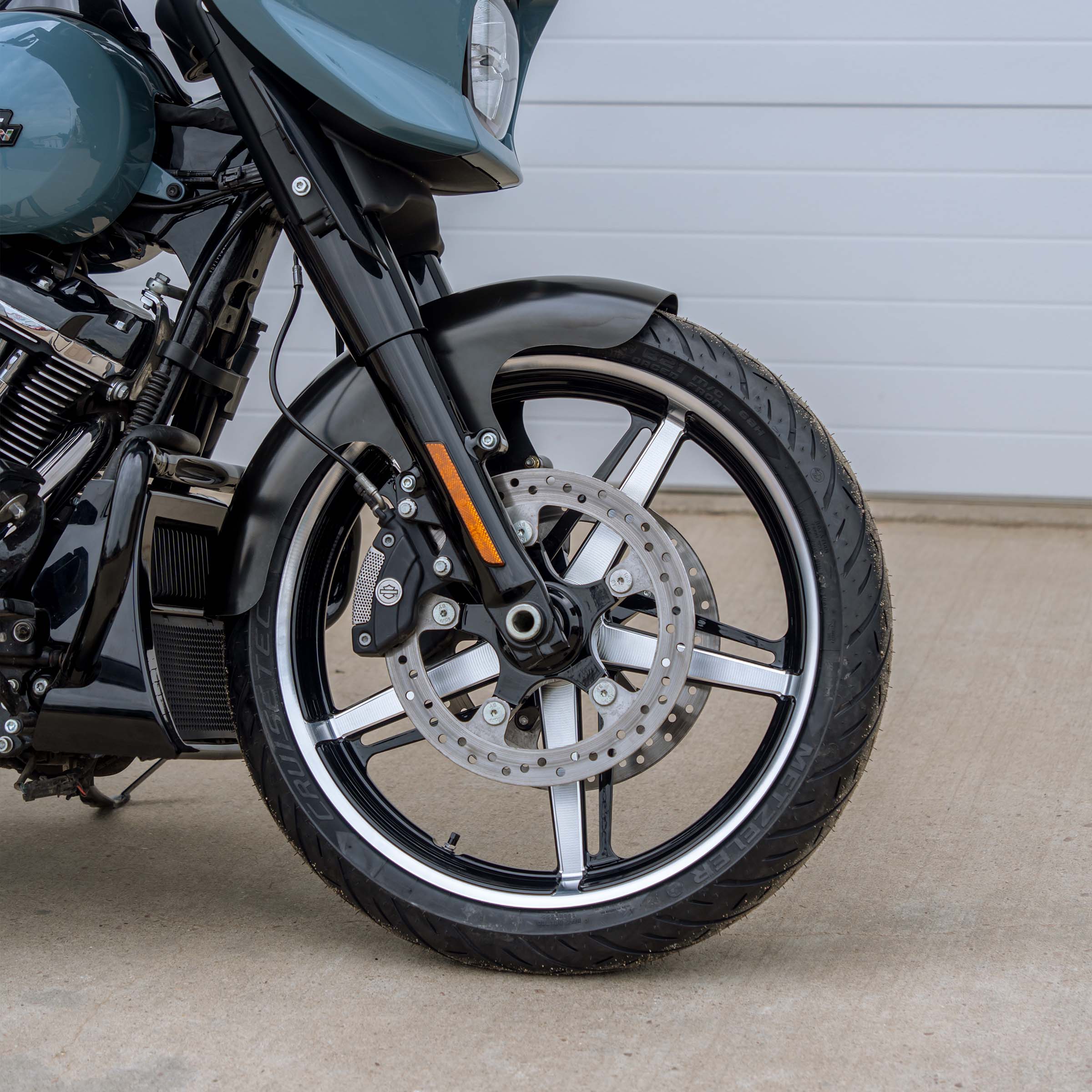 Tire Hugger Front Fender Fit Kit for Harley-Davidson® 2023.5-2026 Street Glide, Road Glide and Road King - Image 26