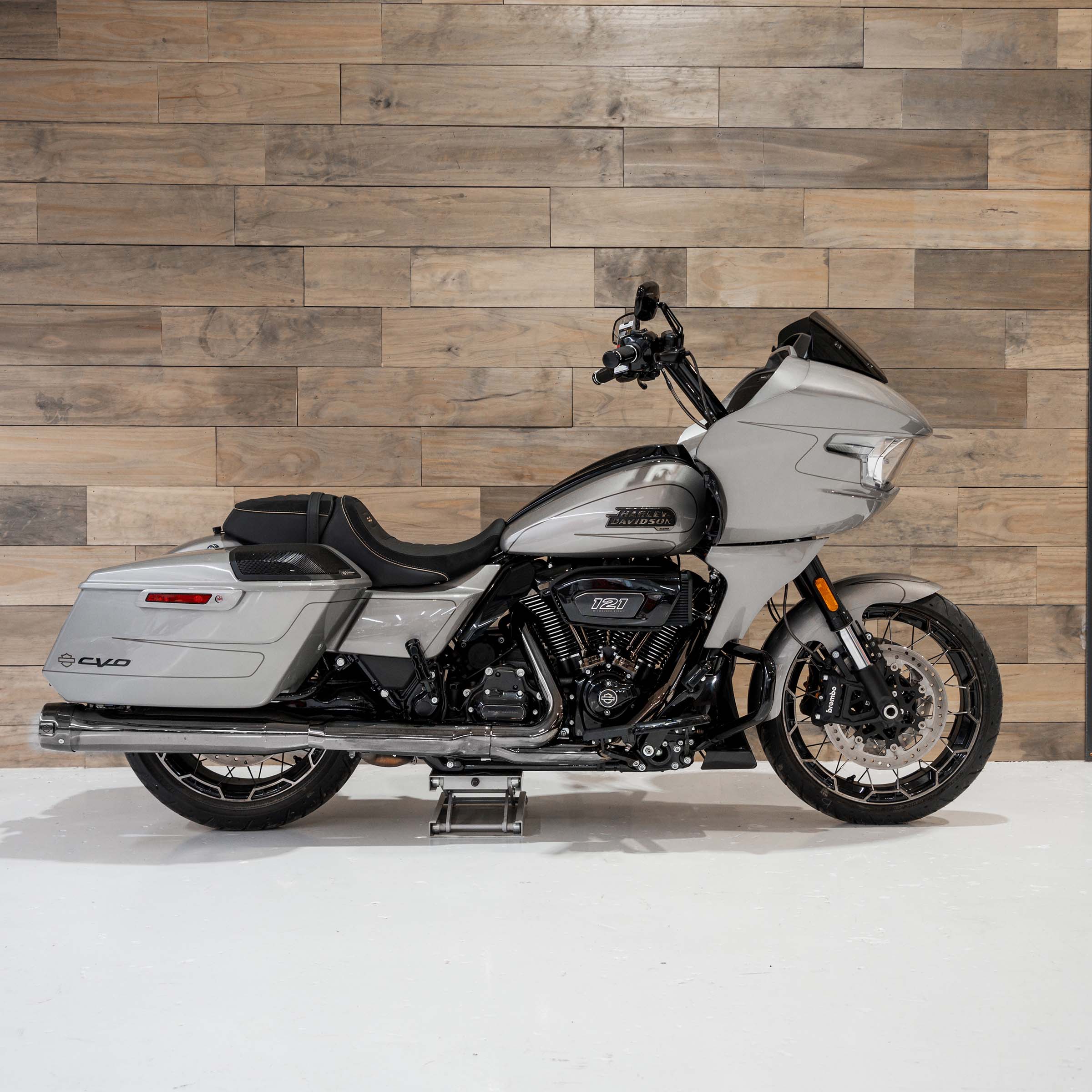 Tire Hugger Front Fender Fit Kit for Harley-Davidson® 2023.5-2026 Street Glide, Road Glide and Road King - Image 3