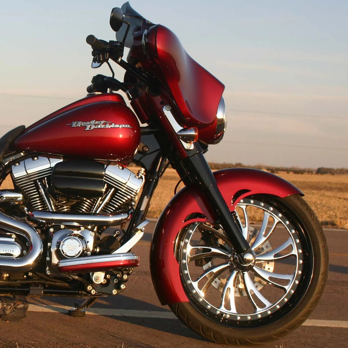 Tire Hugger Front Fender for H-D® 1983-2013 Street Glide, Road Glide and Road King - Image 11