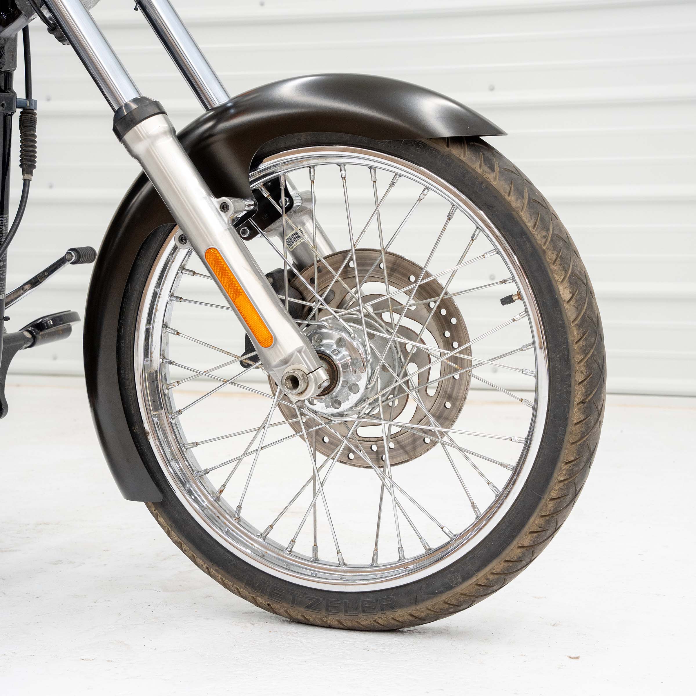 Tire Hugger Front Fender for H-D® 1984-2015 Softail (FXST) and 1993-2005 Dyna Wide Glide (FXDWG) - Image 10