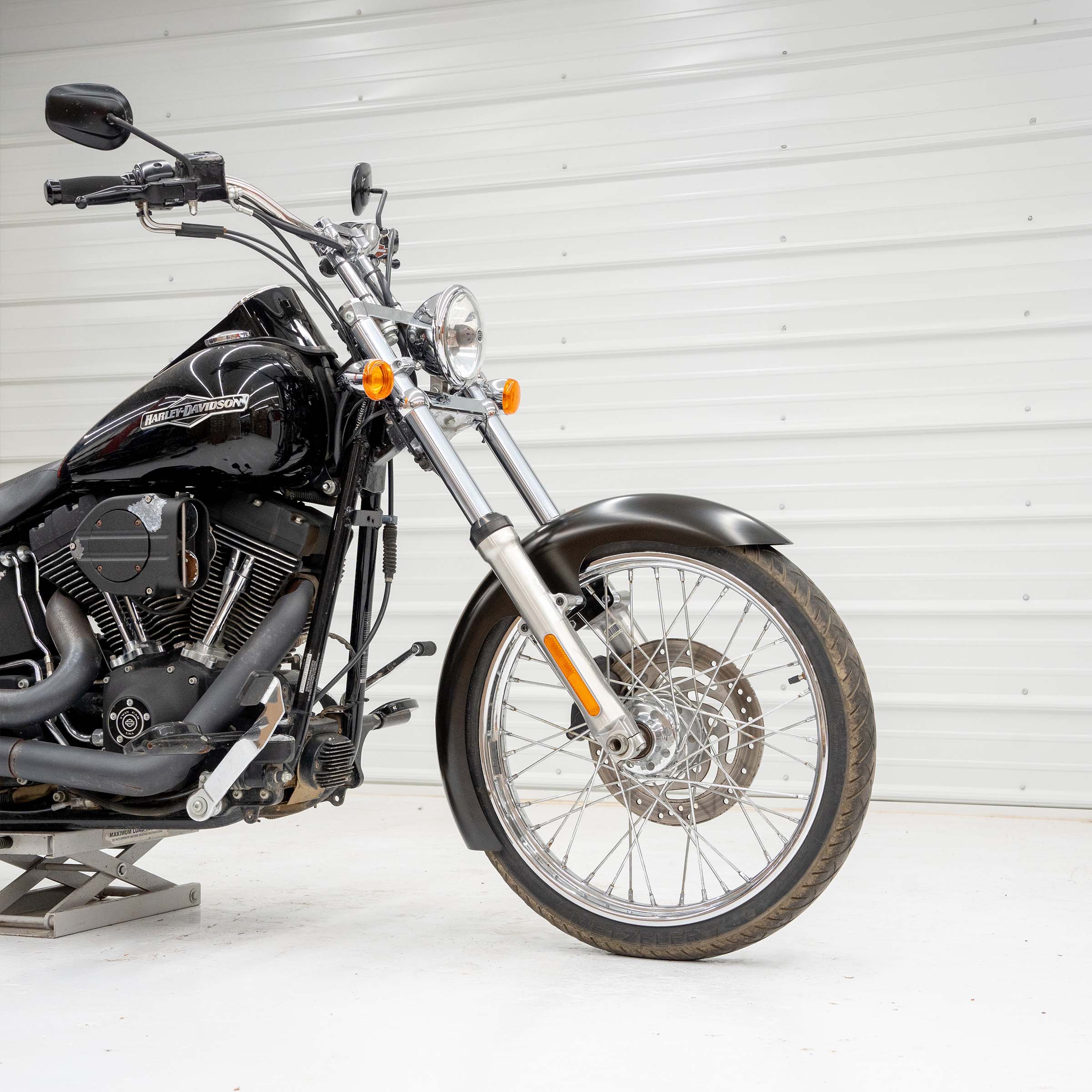 Tire Hugger Front Fender for H-D® 1984-2015 Softail (FXST) and 1993-2005 Dyna Wide Glide (FXDWG) - Image 11