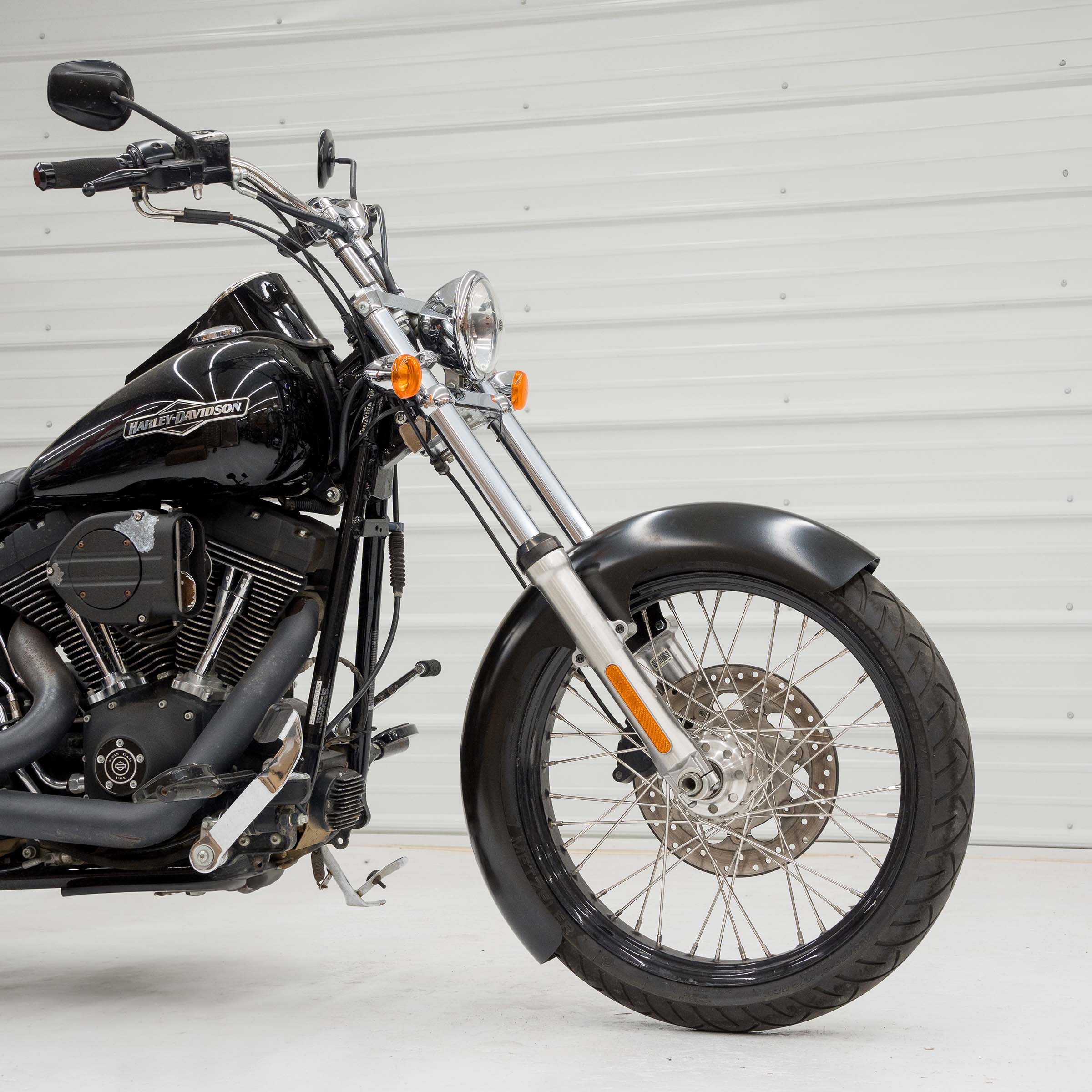Tire Hugger Front Fender for H-D® 1984-2015 Softail (FXST) and 1993-2005 Dyna Wide Glide (FXDWG) - Image 4