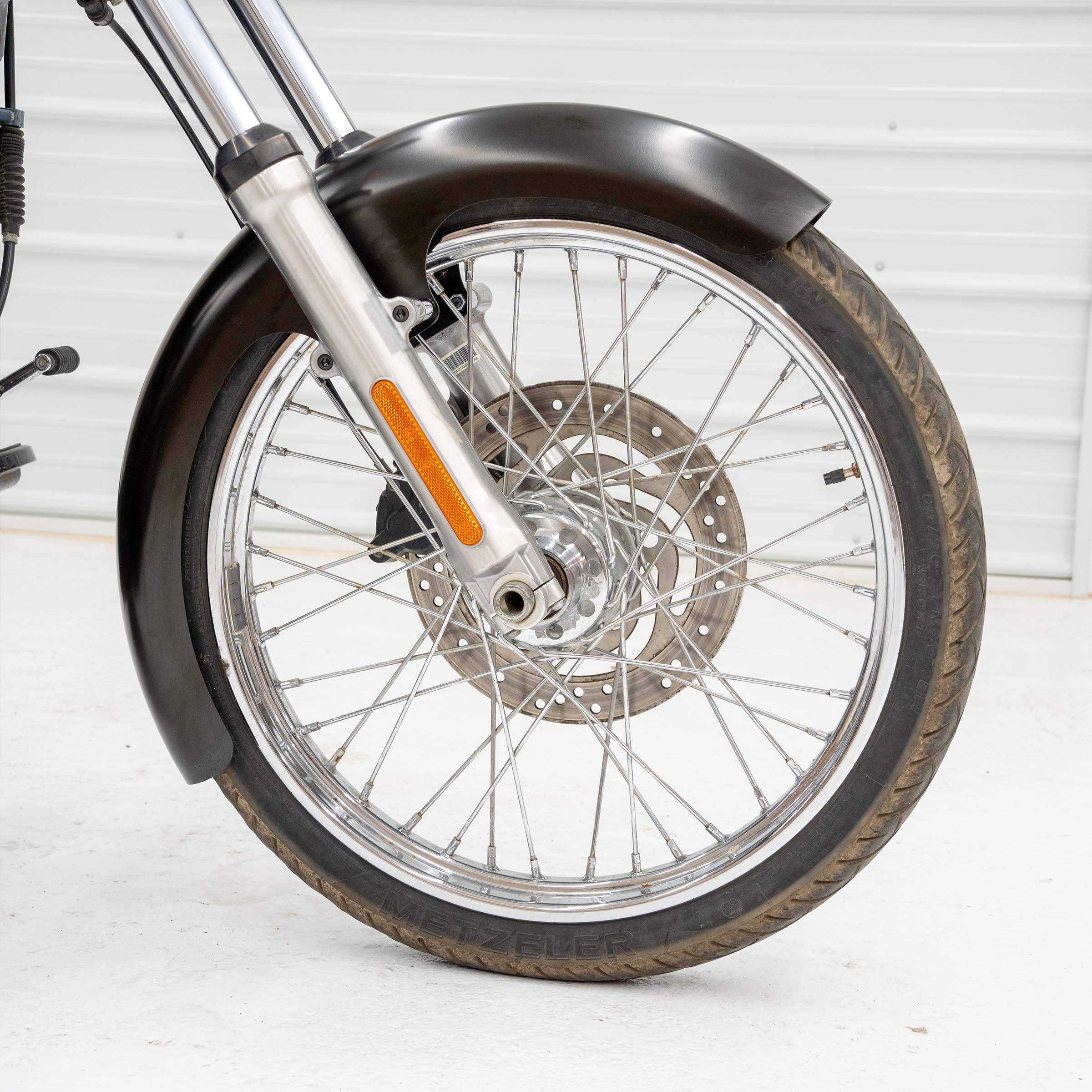 Tire Hugger Front Fender for H-D® 1984-2015 Softail (FXST) and 1993-2005 Dyna Wide Glide (FXDWG) - Image 5