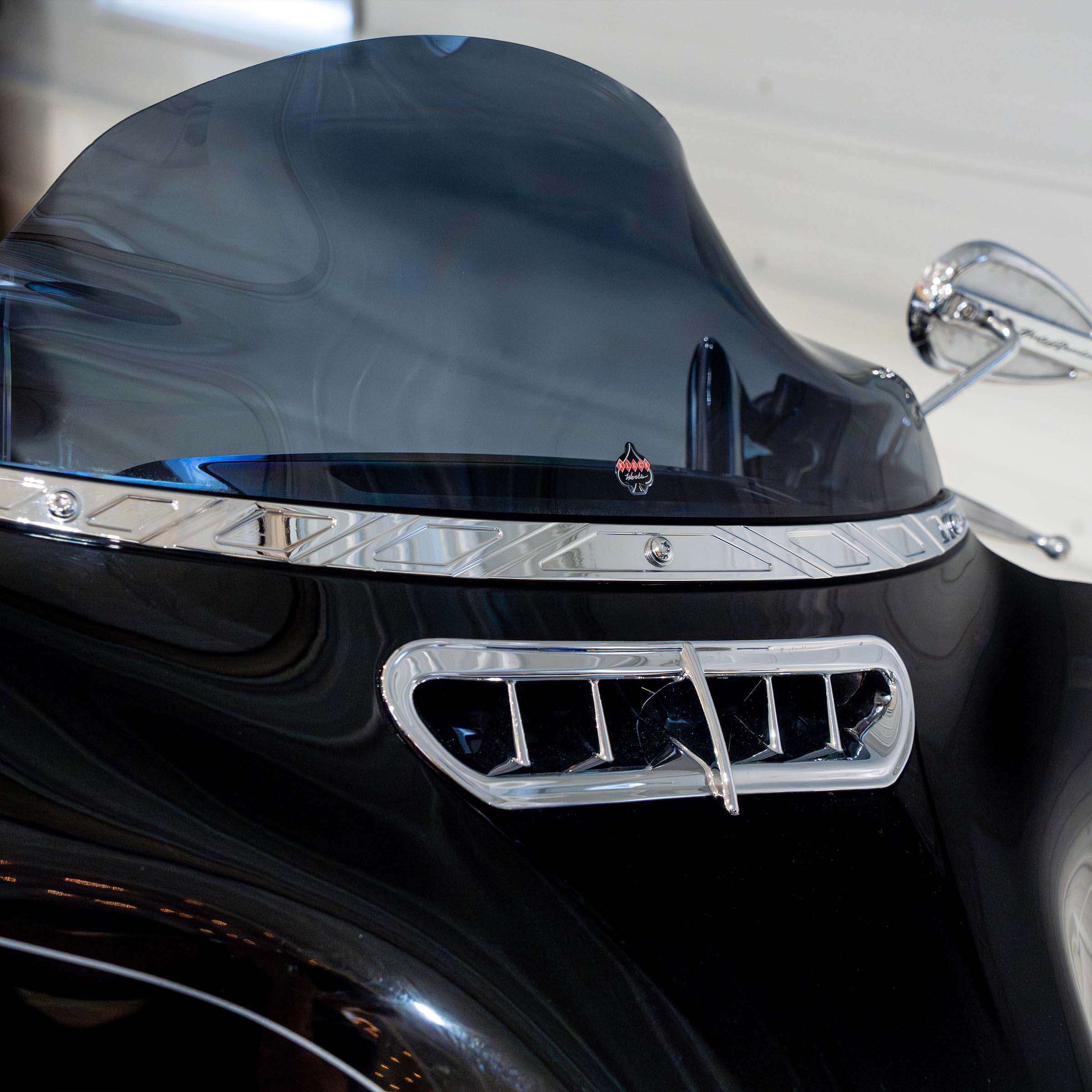 Windshield Trim for Harley-Davidson® 2014-2025 Street Glide (FLHT, FLHX) - Image 4